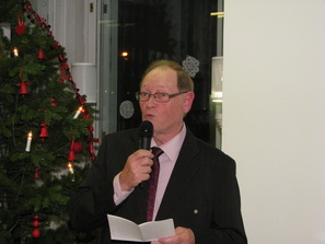 EKL:n Oulun piirin puheenjohtaja, Risto Örling piti avajaispuheen